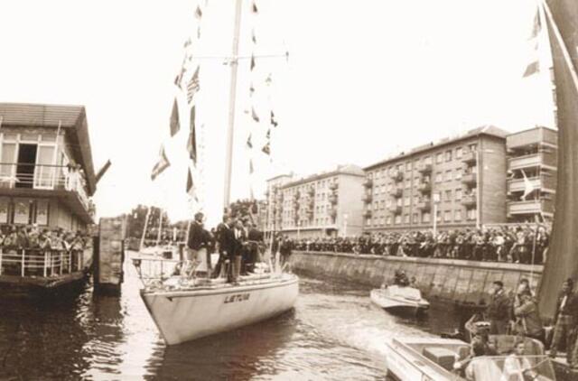 Klaipėdos akvarelės: namai ir žmonės (363)