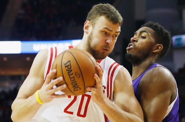 Krepšininkas Donatas Motiejūnas NBA rungtynėse pelnė 20 taškų