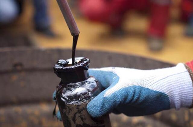 Naftos kaina - žemiausia per ketverius metus