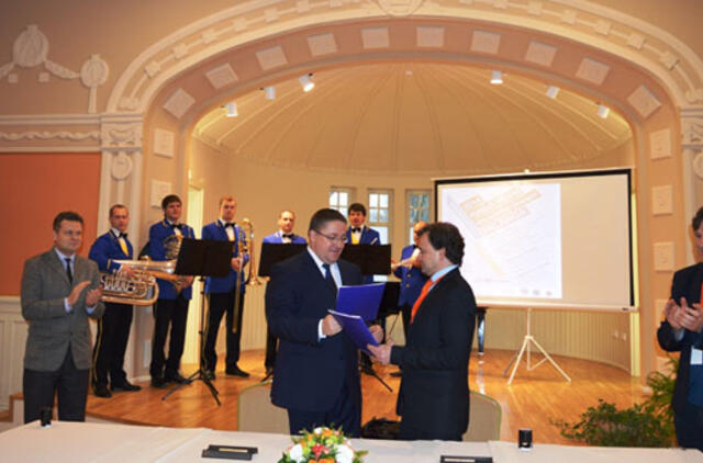 Palanga stiprina varinių pučiamųjų instrumentų muzikos tradicijas