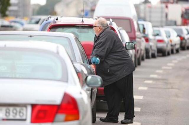 Rusijos pareigūnai sunkiau praleidžia lietuviškus automobilius į Kaliningrado sritį