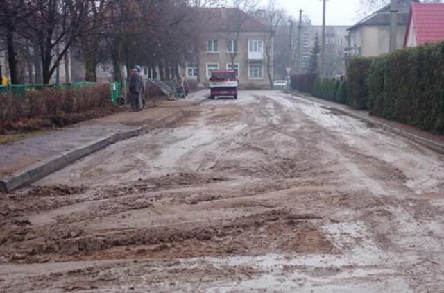 Tvarkinga ir švari gatvė virto purvynu