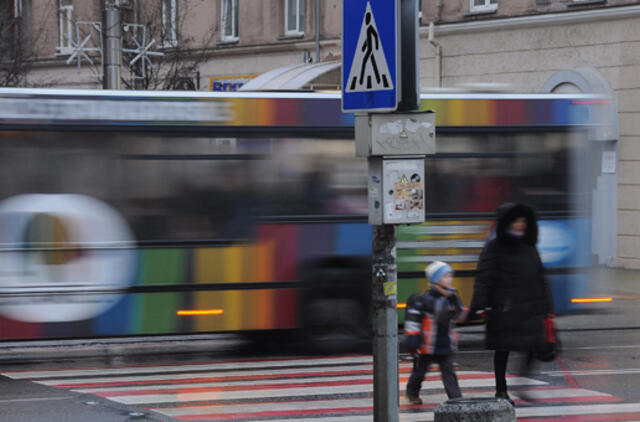 Antradienį eismo įvykiuose nukentėjo keturi pėstieji, trys jų mirė