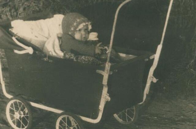 Klaipėdos akvarelės: namai ir žmonės (369)