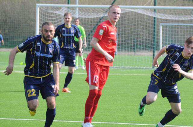 „Klaipėdos granitas“ - lyderių skriaudėjas