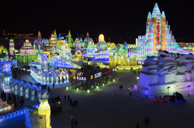 Metams baigiantis: įspūdingi reginiai