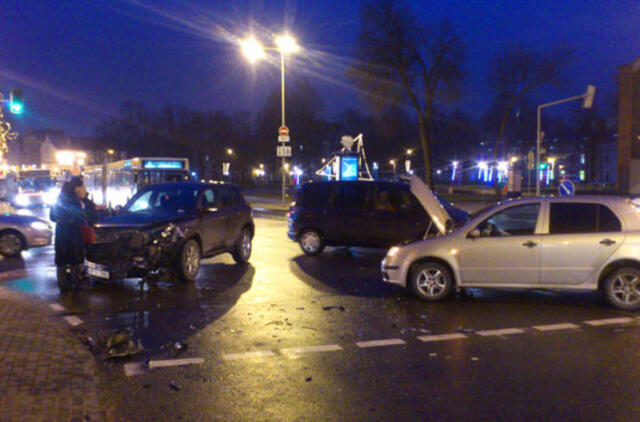 Miesto centre susidūrė du automobiliai