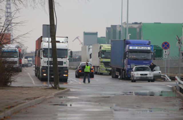 Trečią ketvirtį krovinių vežta daugiau, o keleivių mažiau nei pernai