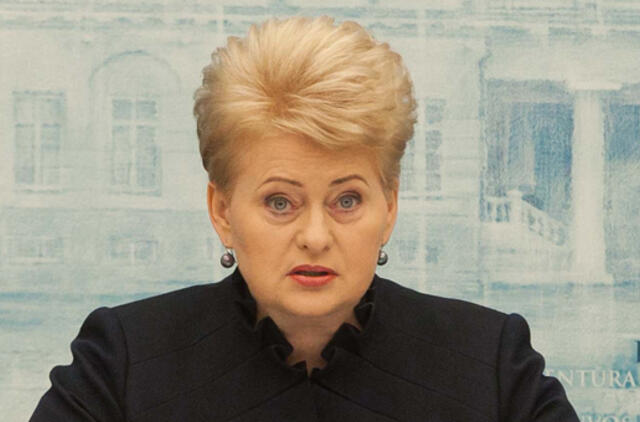 Dalia Grybauskaitė palaiko siūlymą nuo liepos dar didinti MMA