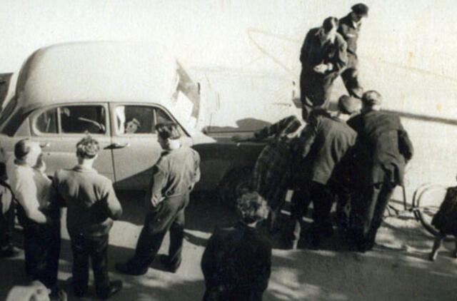 Klaipėdos akvarelės: namai ir žmonės (371)