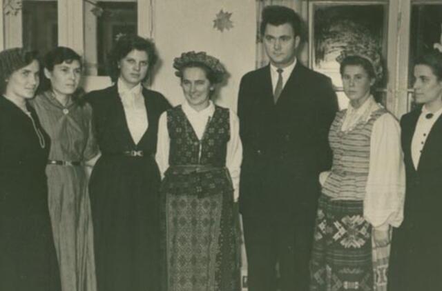 Klaipėdos akvarelės: namai ir žmonės (373)