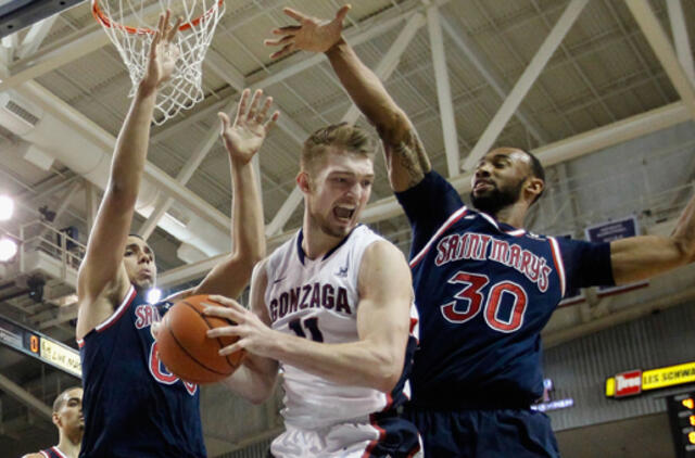 Krepšininkas Domantas Sabonis NCAA čempionate pelnė 7 taškus ir atkovojo 13 kamuolių