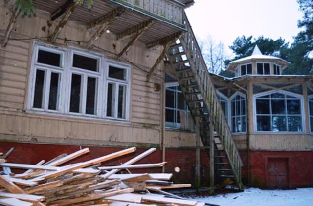 Palangos "Anapilyje" triūsia restauratoriai