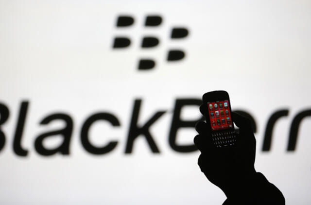 Po pranešimų apie "Samsung" pasiūlymą "BlackBerry" akcijų vertė pakilo 30 proc.