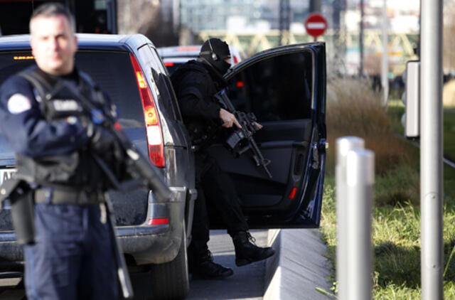 Prancūzijos pietuose sulaikyti penki čečėnai, kurie, kaip įtariama, ketino įvykdyti teroro aktą