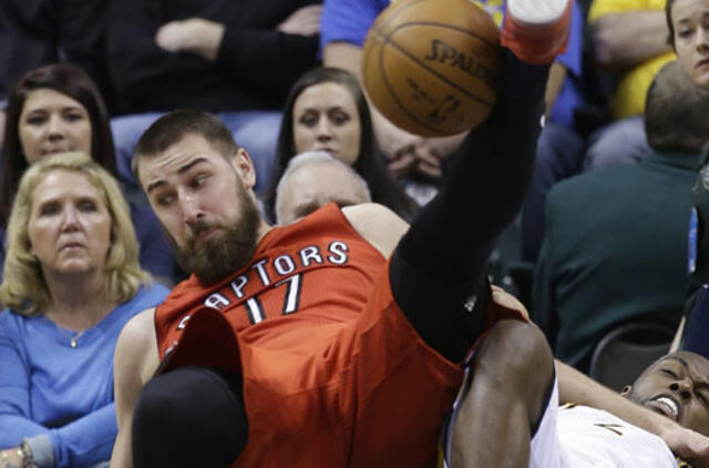 "Raptors" su Jonu Valančiūnu nugalėjo "Pacers" krepšininkus