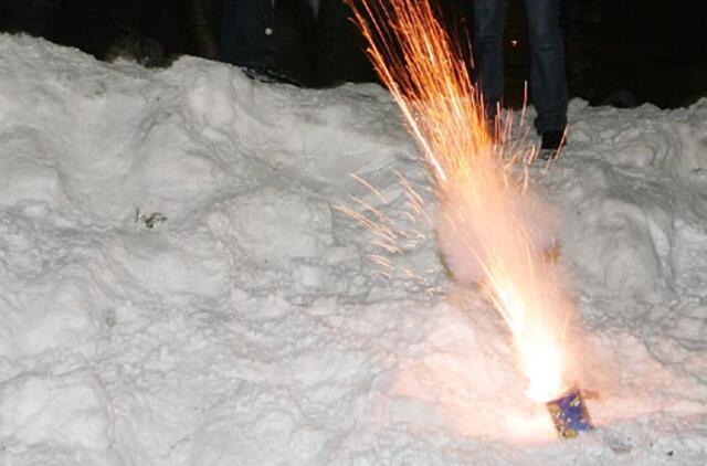 Sprogdinant petardas buvo sužaloti 11 nepilnamečių ir 19-metis