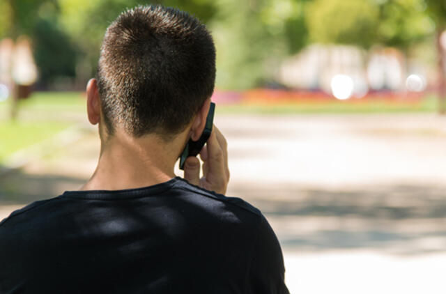 Telefoniniams sukčiams atidavė 15 000 litų