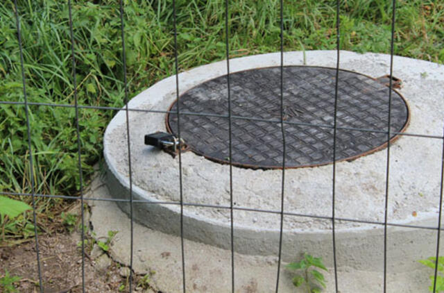 "Agrovet" šešėlis gaisro fone