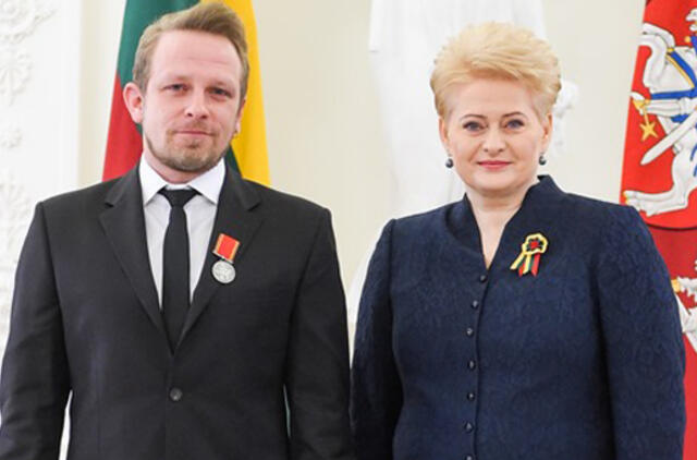 "Biplan" vokalistas Maksas Melmanas apdovanotas ordino "Už nuopelnus Lietuvai" medaliu