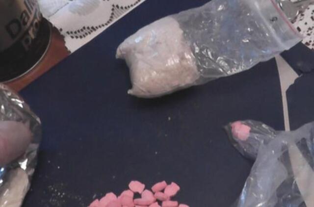 Į areštinę uždaryti kvaišalų prekeiviai (video)