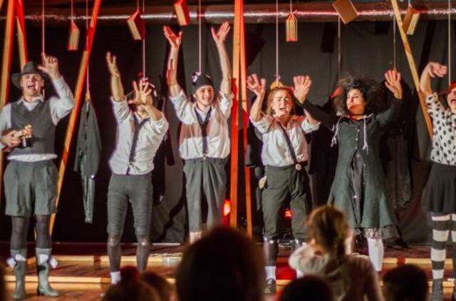 Kviečia spektaklis mažiesiems - "Knygų personažai atgyja"