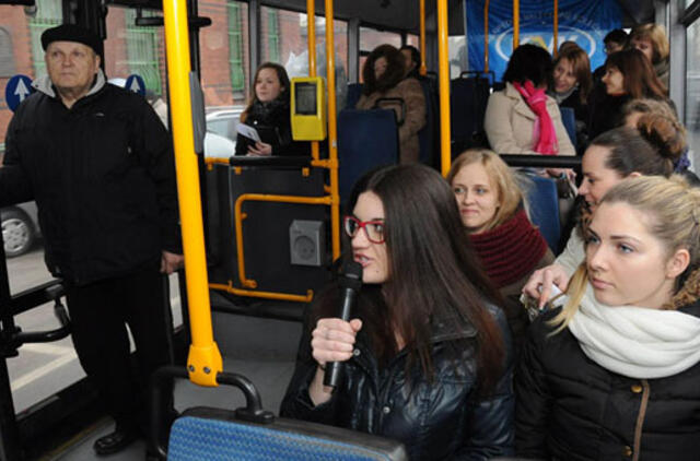Maršrutinio autobuso keleiviai tapo ekskursantais