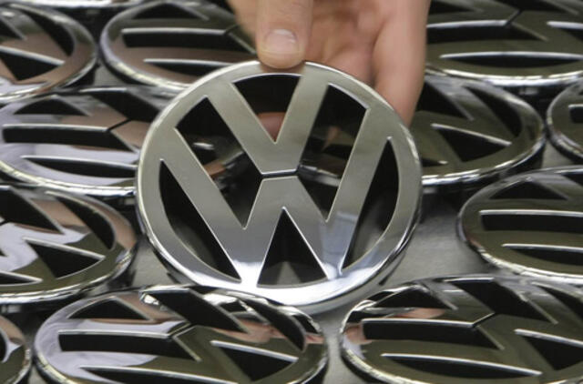 Norėjo išregistruoti vogtą automobilį