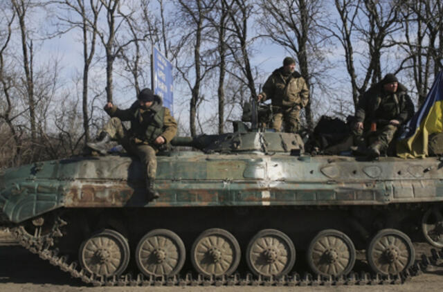 Paliaubos Ukrainoje pradeda įsigalioti