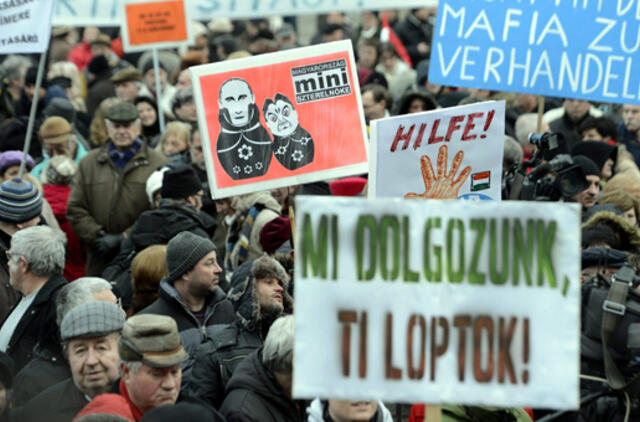 Vengrai protestavo prieš premjero vykdomą prorusišką kursą
