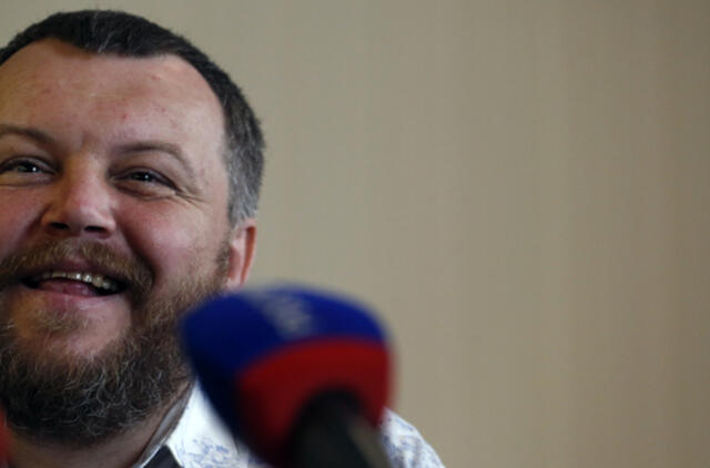 Donecko atstovas ragina Angelą Merkel daryti spaudimą Kijevui