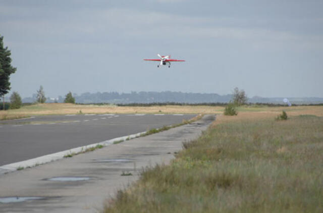 Į nusileidimo aikštelę Nidoje taikosi du operatoriai