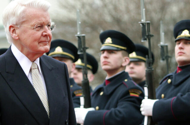 Islandijos vadovas: apie kariuomenės sukūrimą nediskutuojame