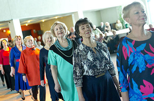 Mada įveikia laiką