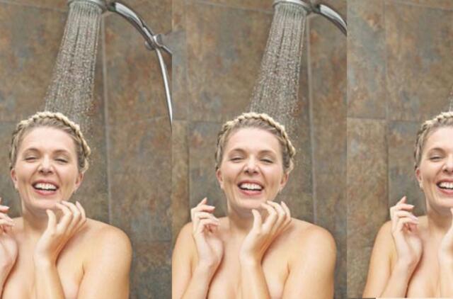 Agnė Bilotaitė supainiojo dušo ir rinkimų kabinas