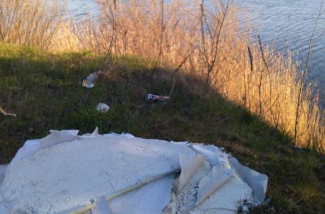 Gargžduose jaunimas žymėjo užterštas vietas