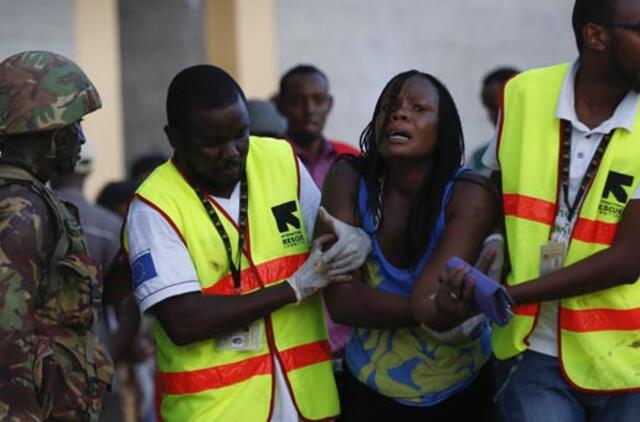 Įkaitų drama Kenijos universitete nusinešė 147 žmonių gyvybes