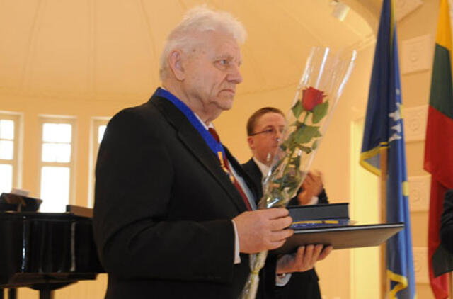 Palangiškiai pagerbė dar du kurorto garbės piliečius