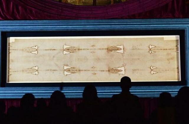 Turino drobulė bus vėl eksponuojama