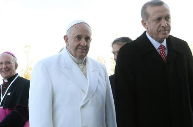Turkija atšaukė savo ambasadorių Vatikane