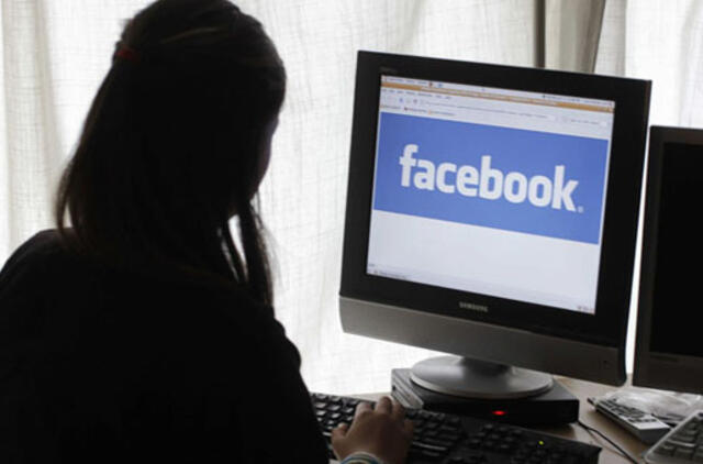 Vaikų nuotraukos internete - žaidimas su ugnimi?