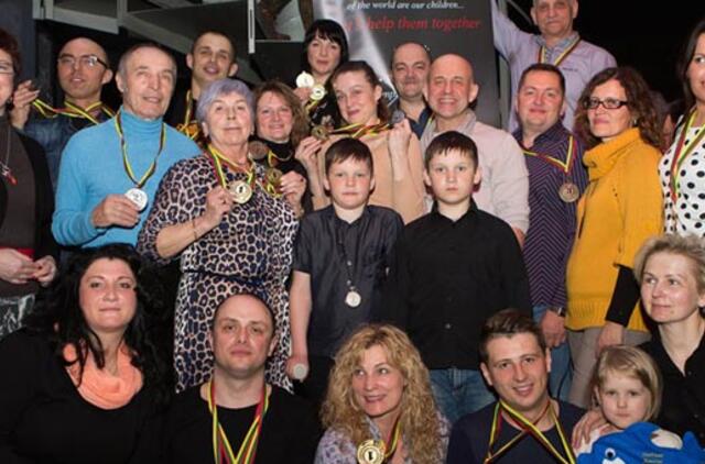 Plaukimo veteranams - per 20 medalių