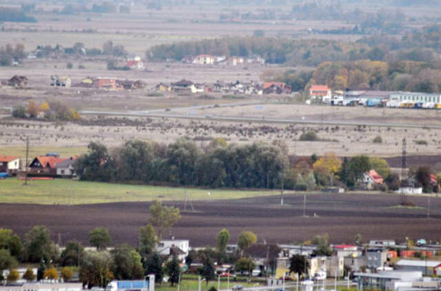 Žemė nebrangs tik ją naudojantiesiems