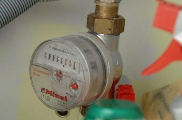 Dėl avarijos viename bute kenčia kiti