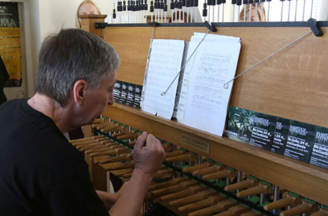 Kariliono festivalis džiugins staigmenomis