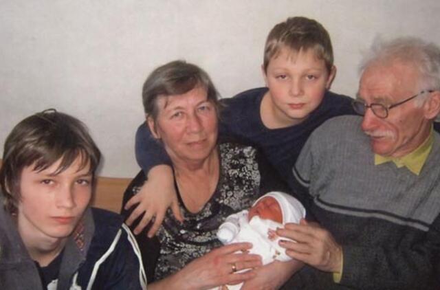 Klaipėdos akvarelės: namai ir žmonės (392)