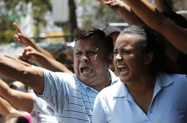 Meksika: valdančioji partija pirmauja rinkimuose į Deputatų Rūmus