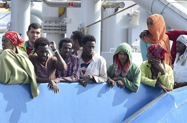 Nuo metų pradžios Viduržemio jūra Europą pasiekė 102 000 pabėgėlių