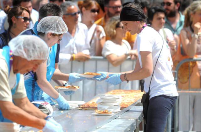 Rekordas: Italijoje iškepta 1,6 km ilgio pica