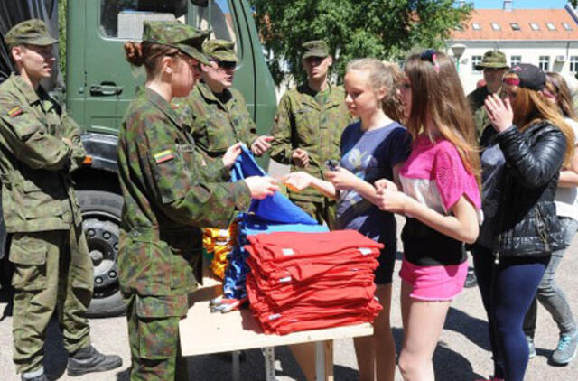 Vaikų savaitgalis - karinėje stovykloje
